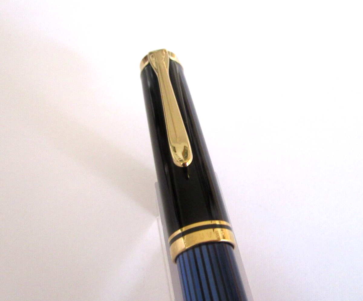 Stylo Plume Pelikan Série M400 - Piston, Plume En Or 14K - Bleu Et Noir Résine - Occasion Très Bon État