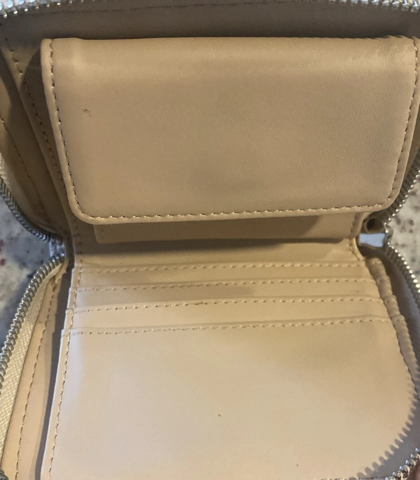 Cartera de tarjetas de crédito con cambio de monedas para mujer Guess Los Angeles Purse Clutch Blanco Foto 4 de 4