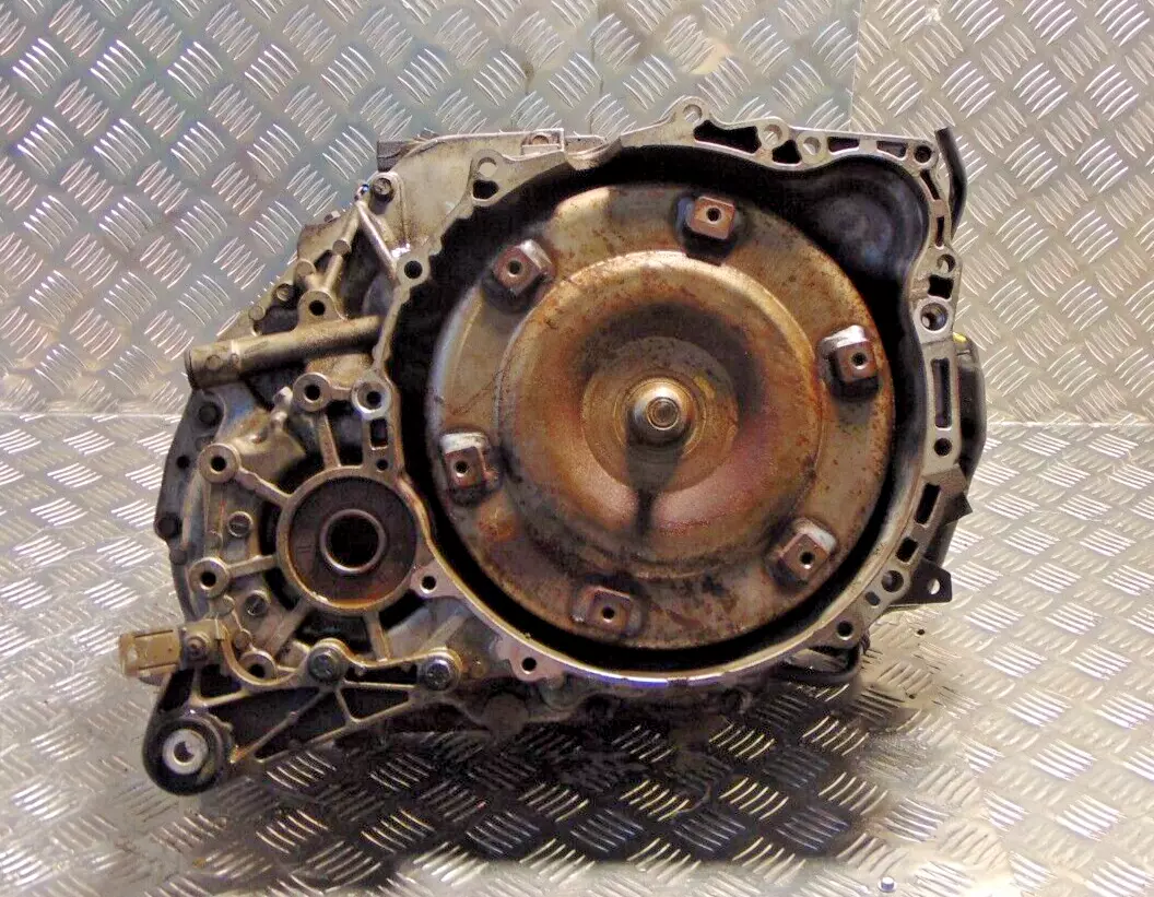 VOLVO S40 V50 2.5 T5 PETROL 5 SPEED AUTOMATIC GEARBOX 30681143 04 08