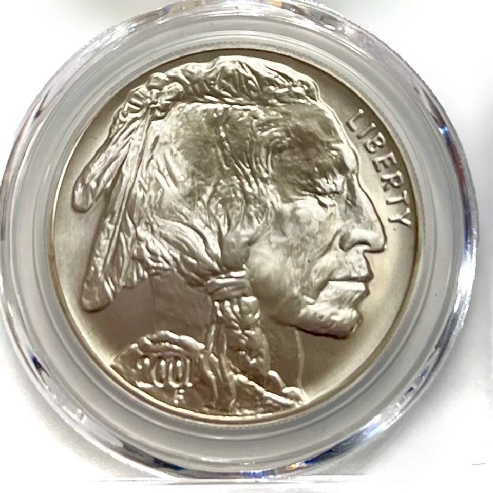 Commemorative Silver Dollar 2001 D American Buffalo James Earl Fraser Signature - Image 2 of 4