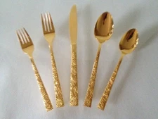 Lifetime Springtime Daisy 23K Gold Plated 6-Piece Setting with Select-A-Piece