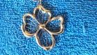 Vintage Avon 1981 Sculptured Dogwood Blossom Necklace Goldtone/Silvertone w/box — photo 2