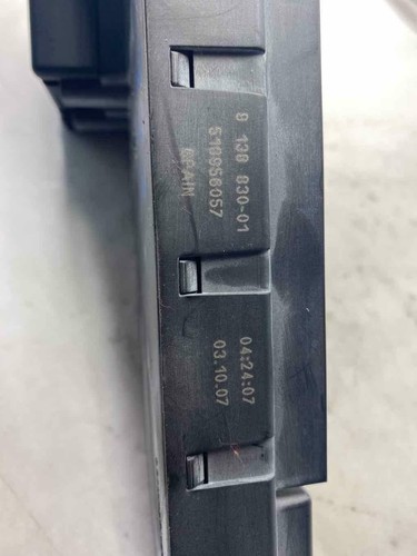 2008 BMW 528I Cabin Fuse Box Relay Junction Box 2.4L A/T G - Picture 2 of 15