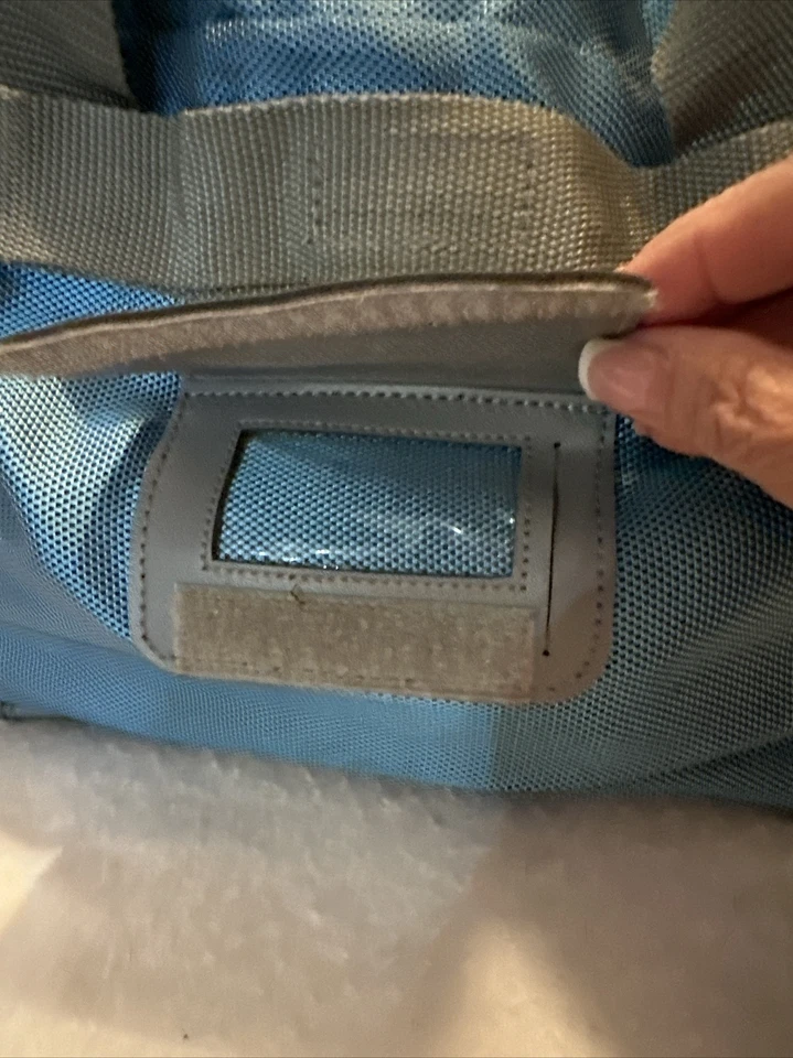 Delsey Carryon Bag ToteShoulder StrapTravel Zippered Pockets Weekend Lightweight - Image 3 of 4