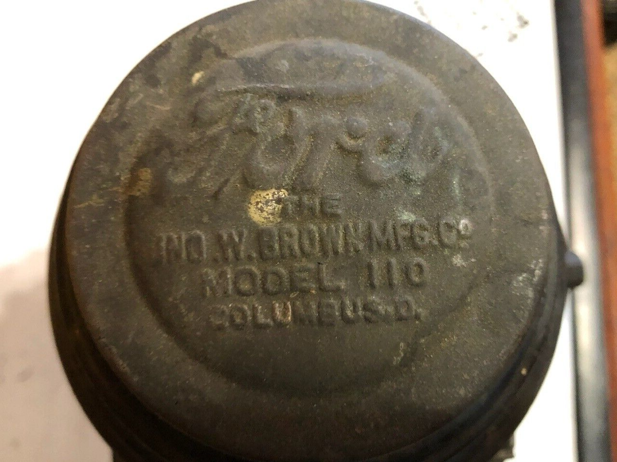 Vintage FORD MODEL 110 T Jno W Brown Mfg Co 1913-1914 Side Vintage FORD MODEL 110 T Jno W Brown Mfg Co 1913-1914 Side