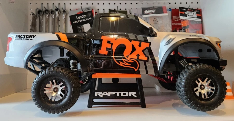 Custom made RC stand for Traxxas Raptor 4x4 1/10 - Image 3 of 4