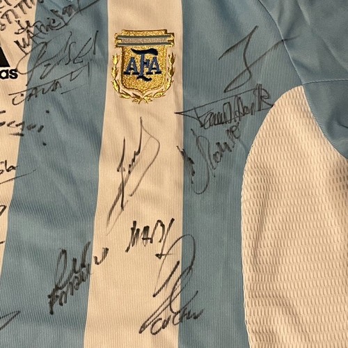 Rare item! Argentina national team uniform signed by hand 2002 FIFA World Cup - Picture 4 of 24