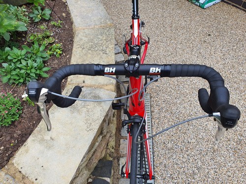 BH Prisma Concept Full Carbon Road Bike (MD frame) - Picture 5 of 9
