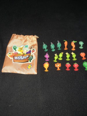 17 MINI STICKY VEGETABLE FIGURINES FUN EDUCATIONAL LIDL EUROPE SLOVAKIA STICKEEZ