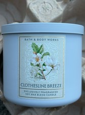 Bath & Body Works White Barn Clothesline Breeze Candle 3-wick