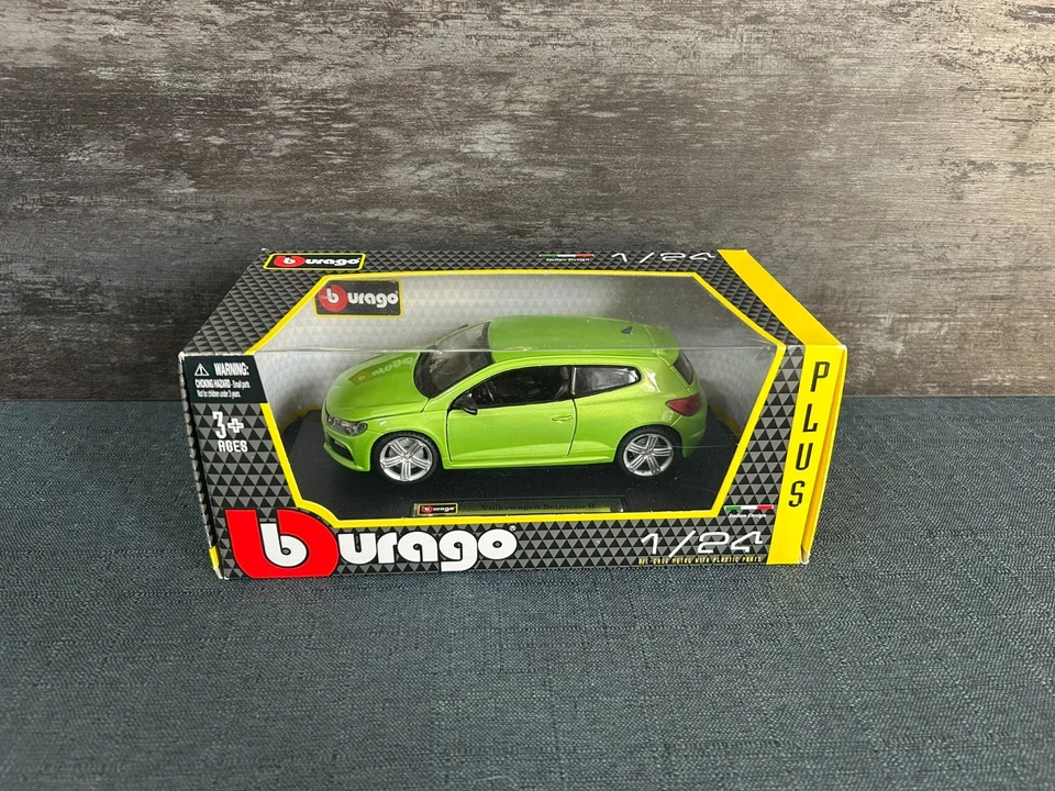 VW VOLKSWAGEN SCIROCCO MKIII Scala 1/24 BBURAGO Burago modello METALLO DIE CAST - Immagine 2 di 4
