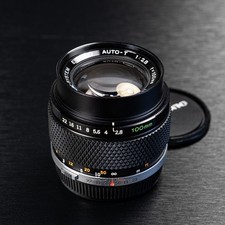 Olympus E.Suiko Auto-T  100mm f2.8 Lens. OM-System Mount. Great Condition.