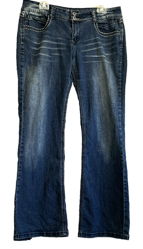 Angels Jean Women 17 x 31.5 JuniorBlue Bootcut Stitched Embroidered/Stone Pocket