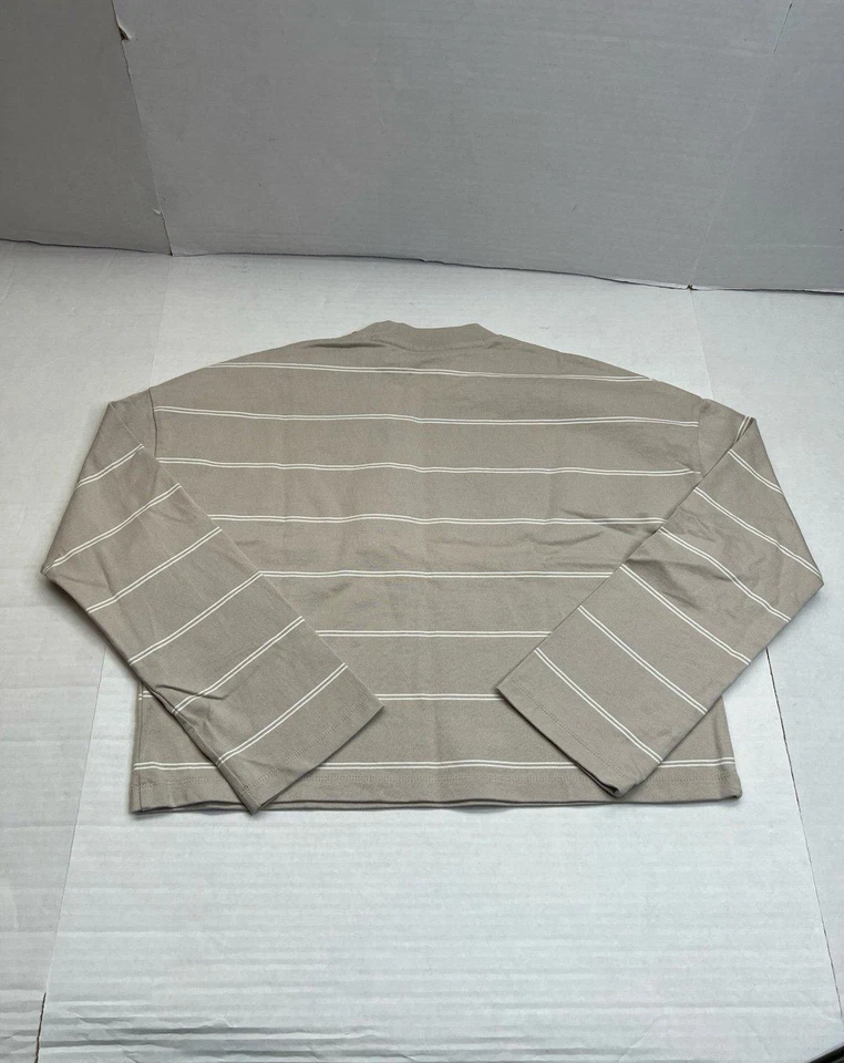 Nike Beige Rayas Cuello Redondo Manga Larga Talla Pequeña Foto 2 de 4