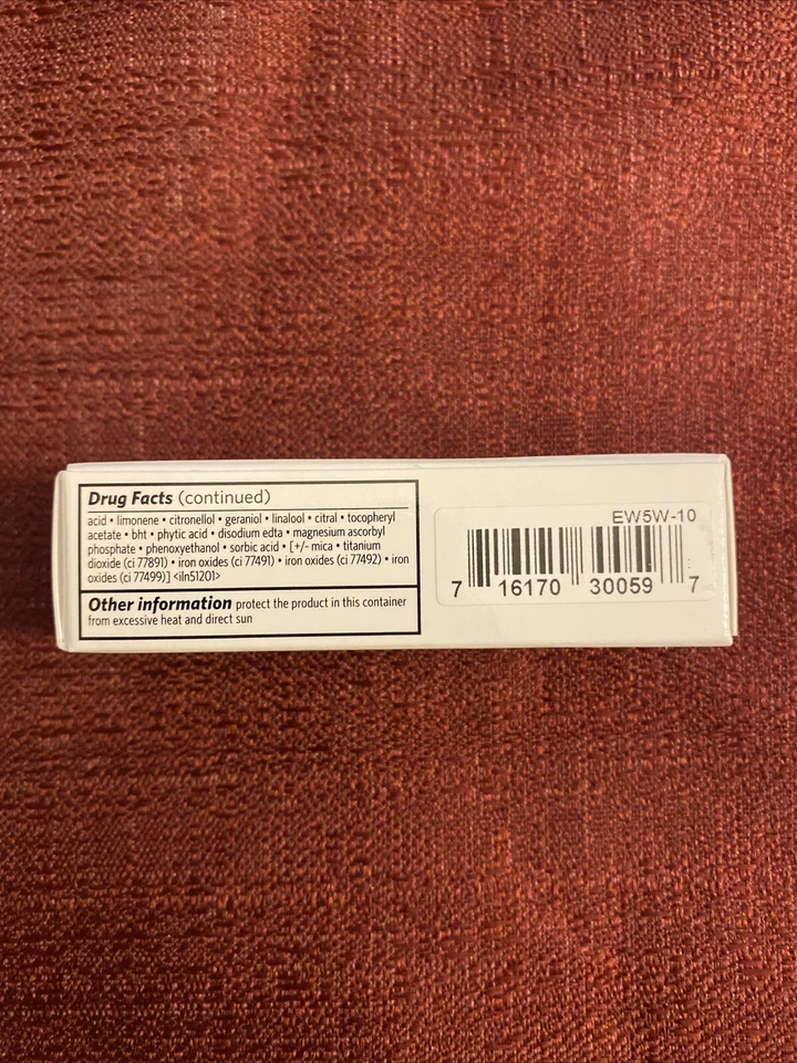 Tinte de piel marrón Bobbi: dorado 2 (tamaño de viaje) Foto 3 de 3