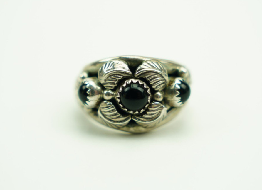 Navajo Albert Francisco 8.7 g Sterling Silver Black Onyx Floral Leaf Ring 8.5 View 2