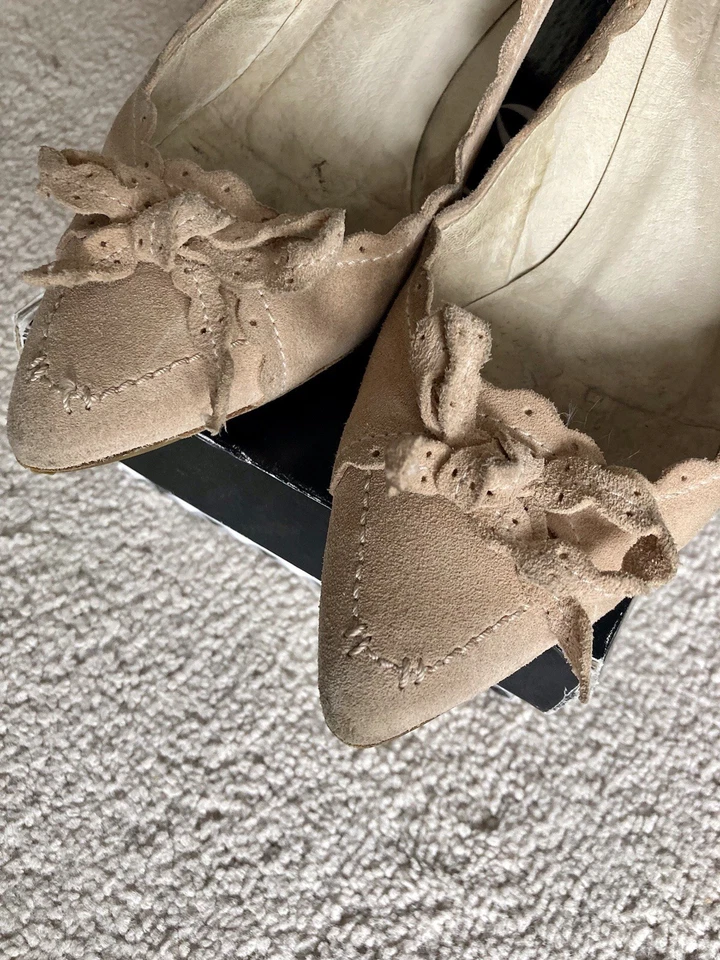 Zapatos de salón vintage DELMAN beige, gamuza gatito con lazo pequeño talla 7,5 Foto 2 de 4