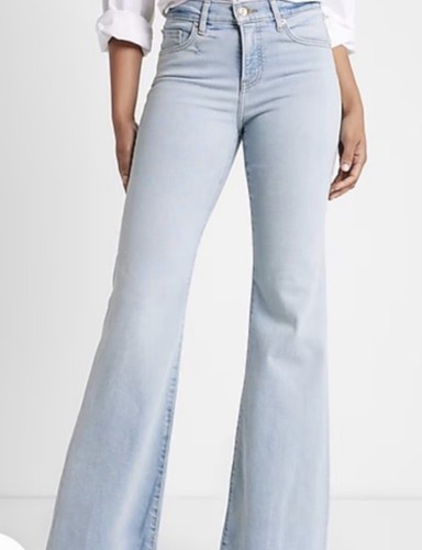 Express Light Wash High Waist Flare Leg Gr. 6 Stretch Regular 32 Schrittlänge