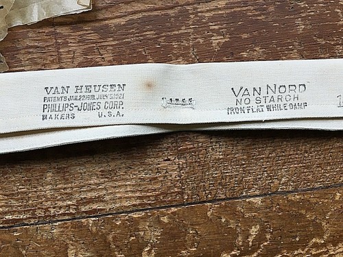 Collar, Antique,Van Heusen c.1922,Size 14 1/2,New in Pkg.w/Pr. Gold Collar Buts. - Picture 2 of 8