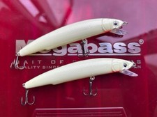 Bass Fishing Top Water Minnow Shallow Diver Luminous Lures 120mm 17gm X TWO BASS