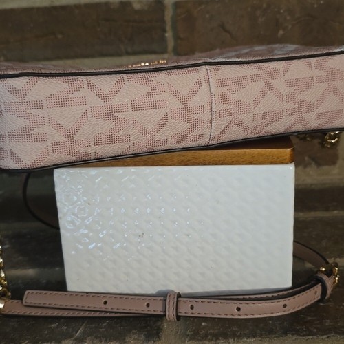 Michael Kors Pink Ginny Small Crossbody Bag - Picture 3 of 8