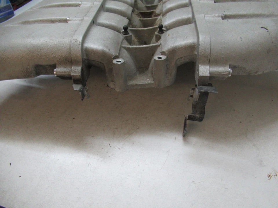 BENTLEY CONTINENTAL GT 2005 6.0 W12 INLET MANIFOLD INTAKE MANIFOLD - Image 2 of 4