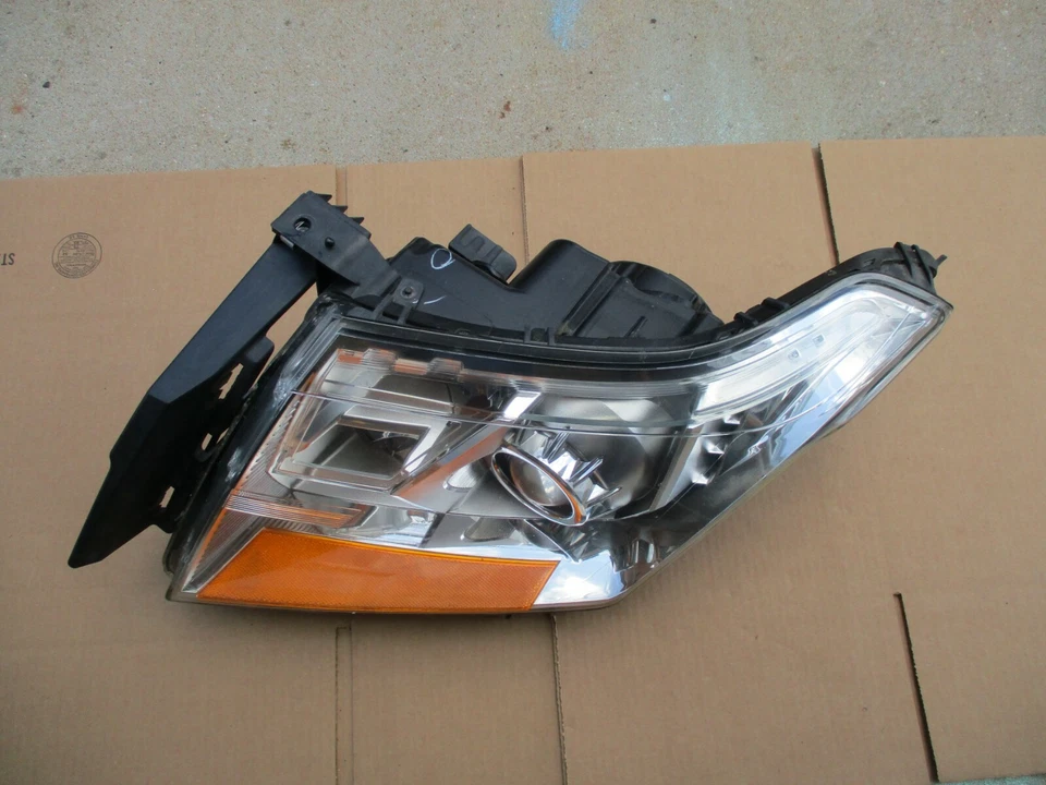 Faro halógeno paso derecho Cadillac SRX 2010 2011 2012 2013 2014 2015 OEM Foto 3 de 4
