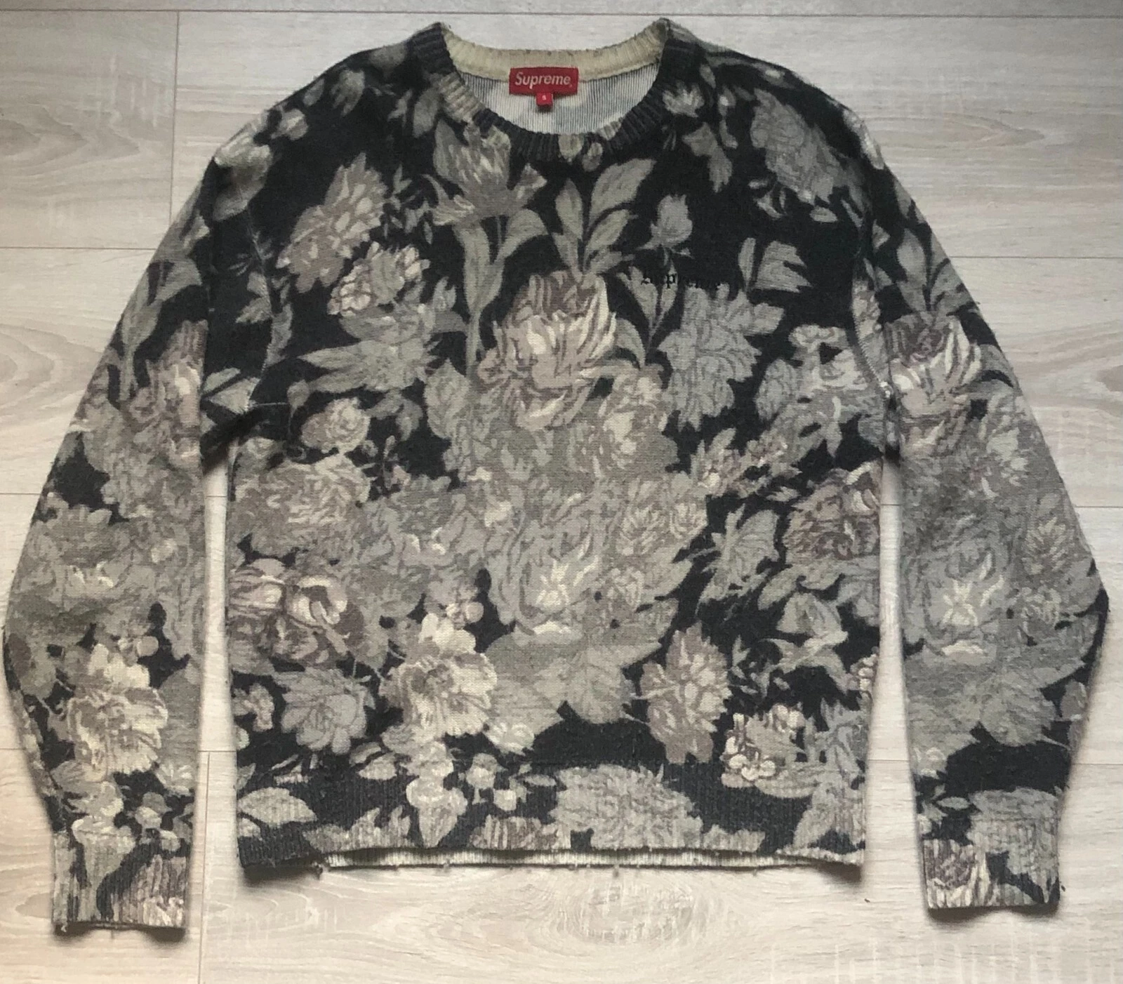 Sweater Pull Supreme Floral Angora Laine Taille S Gris Noir