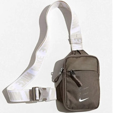 NIKE SPORTSWEAR ESSENTIALS S HIP PACK Crossbody Fanny Pack Cell Phone Unisex Bag