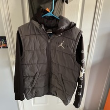 Nike Air Jordan Black Grey Therma Fit Puffer Hooded Jacket Boys Size Medium