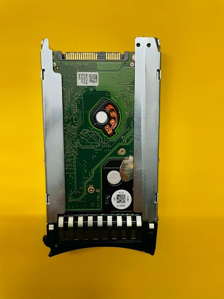 00AD076 IBM / LENOVO 1.2TB 10K 6Gbps SAS 2.5" Hard Disk Drive 00AD075 00AD079 - Image 2 of 4