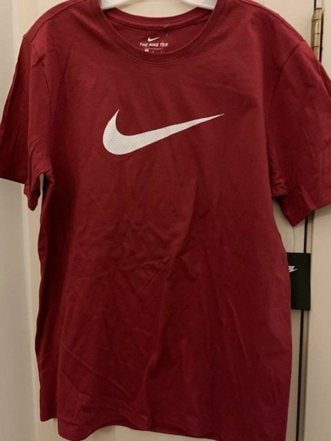 dark red nike shirt 