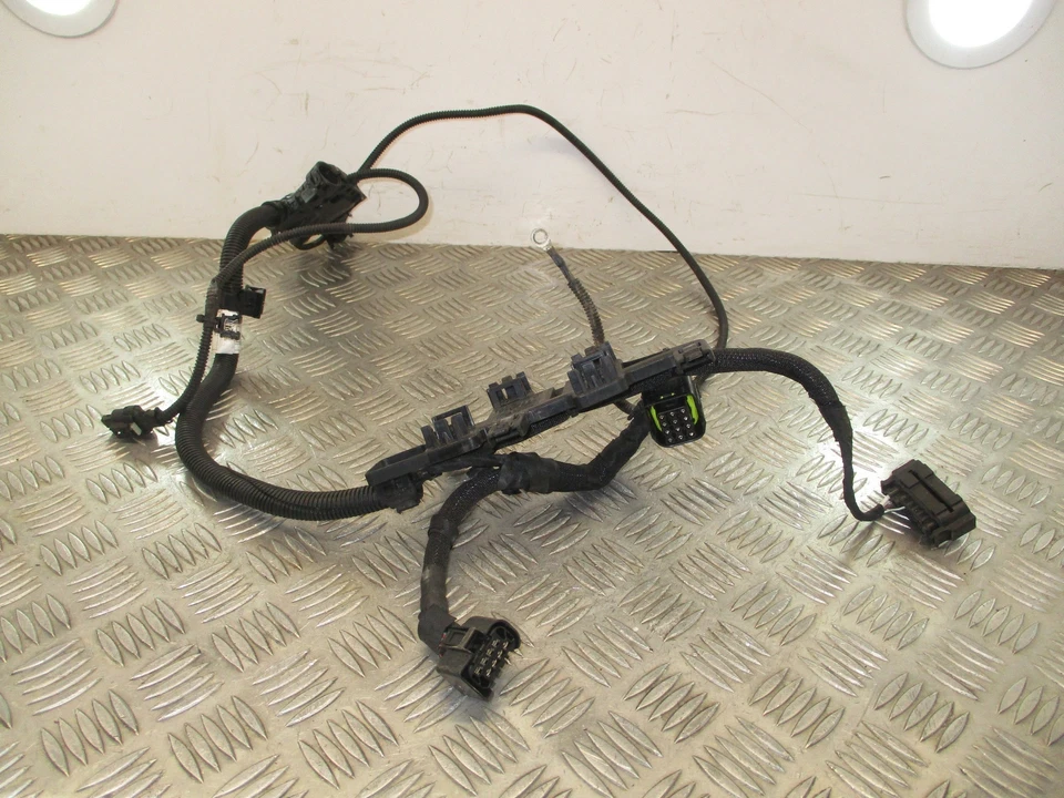 2018 F20 BMW 118I 1.5 Petrol B38B15A. Engine/Gearbox Wiring Loom/Harness 8635815 - Image 4 of 4