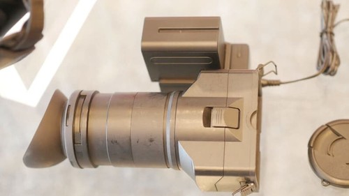 Sony NEX-FS100 Video Camera - Picture 5 of 10