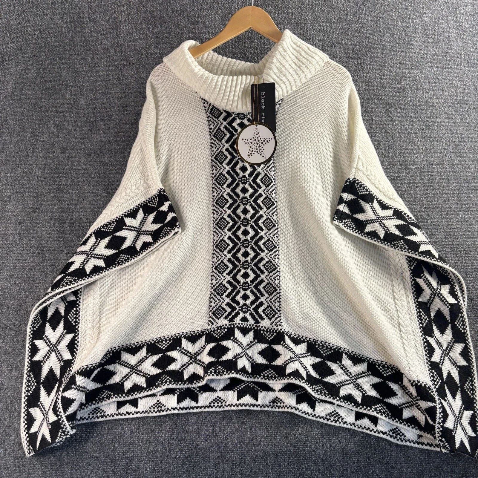 NWT Black Rivet Womens L Nordic Fair Isle Poncho Cape Chunky Cowl Boho Southwest