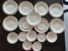 24 VINTAGE CORNING COMCOR CUMULUS Pink Cloud Luncheon PLATES Pasta & Berry Bowls