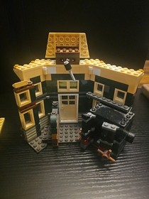 Lego - 79109 - Lone Ranger Not Complete. Most Of The Buildings No Mini Figs. 