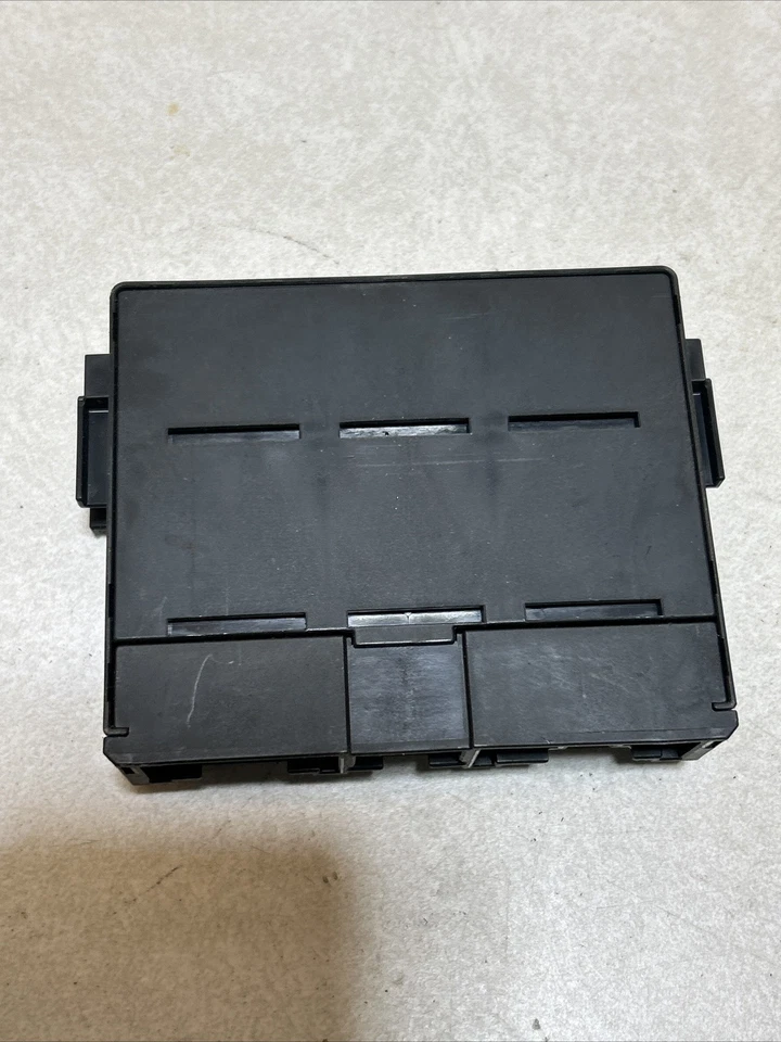 2007-2011 LEXUS GS450H MÓDULO DE CONTROLE DE REDE MULTIPLEX FABRICANTE DE EQUIPAMENTO ORIGINAL 89211-30040 07-11 - Imagem 3 de 4