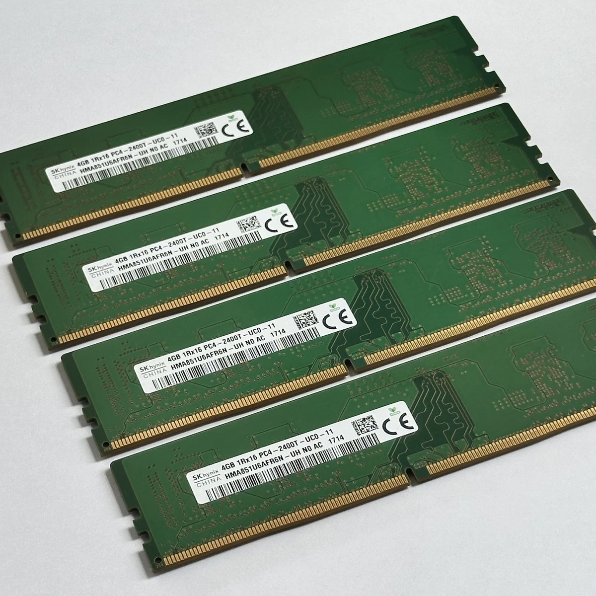 PC4-19200 (DDR4-2400) Bus Speed 4 GB Capacity per Module Computer