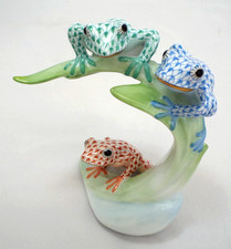 Herend 6.5  FIGURINE Tree Frogs Palm Leaf Fis...