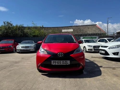 2015 Toyota AYGO 1.0 VVT-i x-play Hatchback 5dr Petrol Manual Euro 5 Euro 5 (68  - Picture 2 of 18