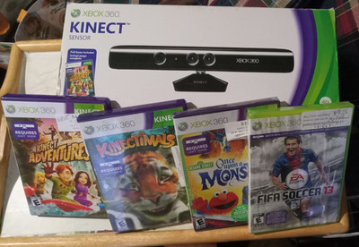 Kinect Bundle Sensor in Box + 4 Games Kinectimals Sesame Adv FIFA Xbox 360