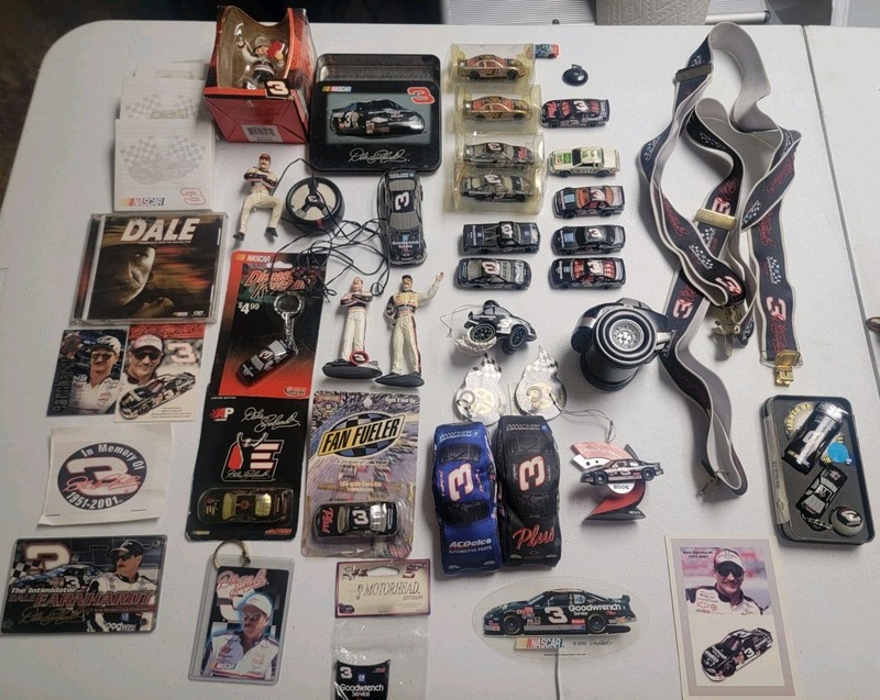 Dale Earnhardt Sr. Memorabilia, Nascar- Multiple Items 