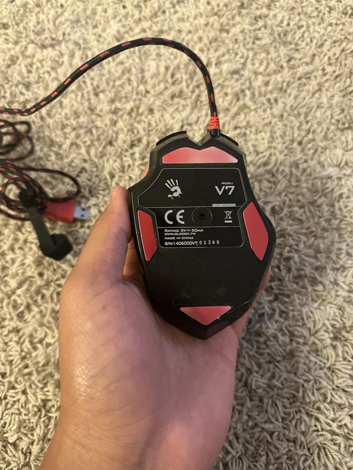 Bloody V7MA Ergonomic Claw Grip Gaming Mouse with Rubberized Black Coating - Image 3 of 3