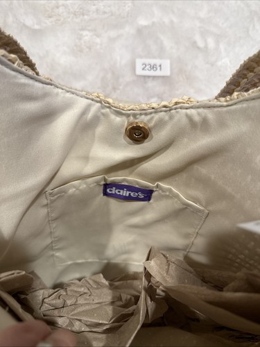 Claires hellbraune Perlen gewebte lässige Schultertasche Neu mit Etikett - Bild 7 von 10