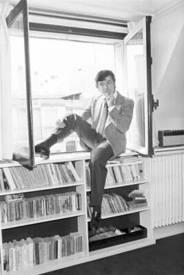 Writer Pascal Garden At Home In Paris, in his bachelor pad in the- 1976 Photo 1