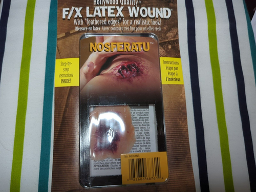 Nosferatu Vampire Bite Special FX Latex Wound Adhesive Blood Gel Adult Halloween - Picture 5 of 24