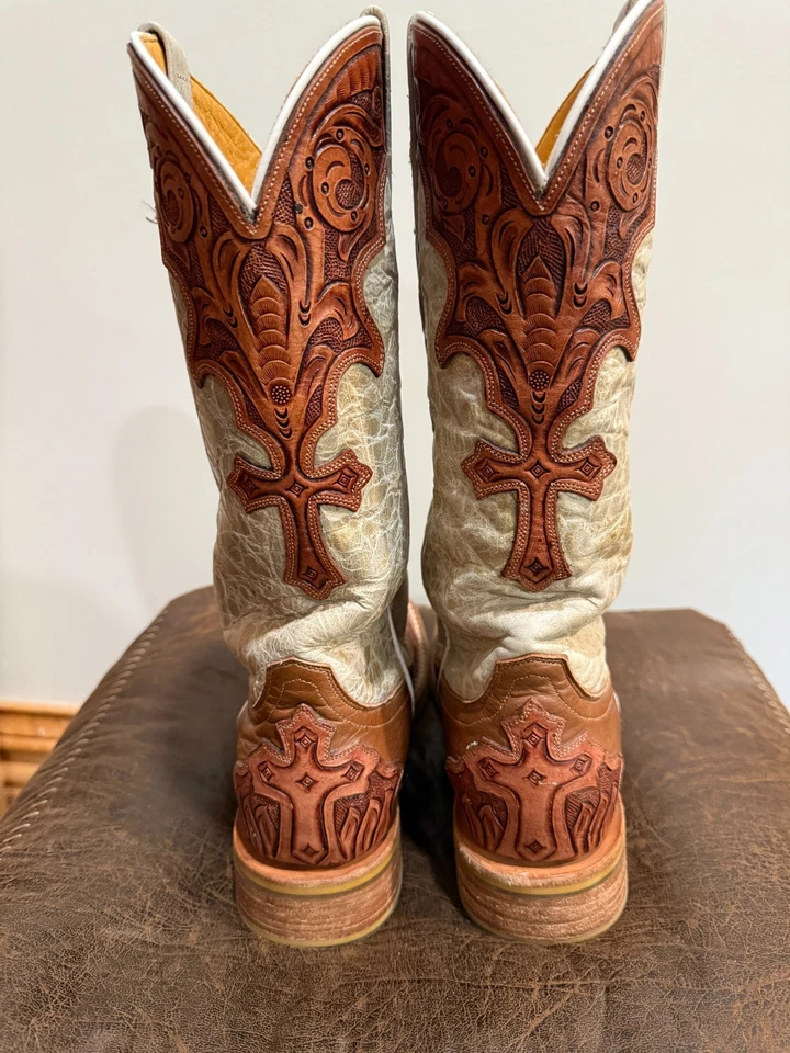 Botas de vaquero Tin Haul para mujer de cuero tostado hechas en el cielo Foto 4 de 4