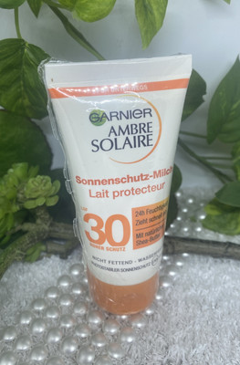 (219,80 /L) Garnier Ambre Solaire Sonnenschutz-Milch LSF 30 Reisegrösse 50ml neu