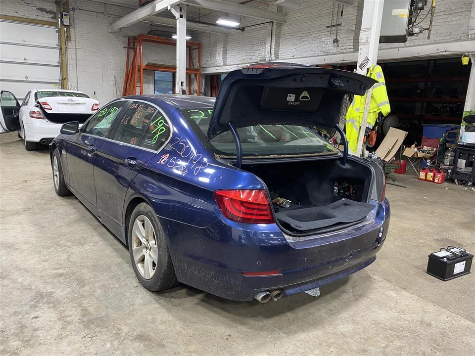 РАЗДАТОЧНАЯ КОРОБКА BMW 528i 2012 12 1400036 - Изображение 4 из 4